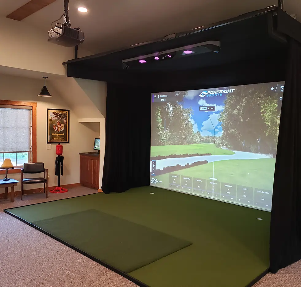 indoor golf simulator installed by PAradise Greens