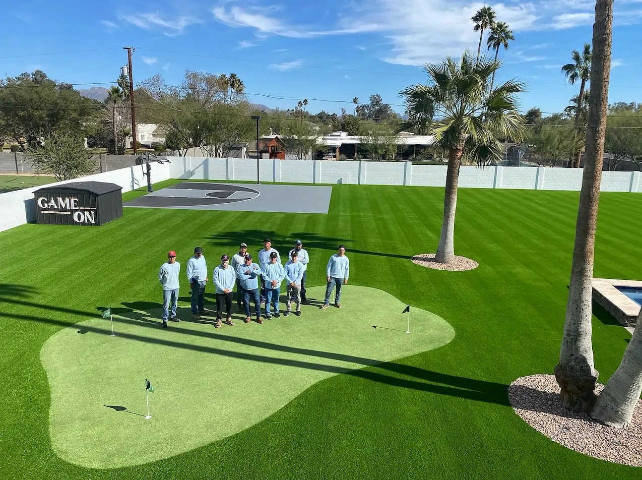 commercial luxury putting green