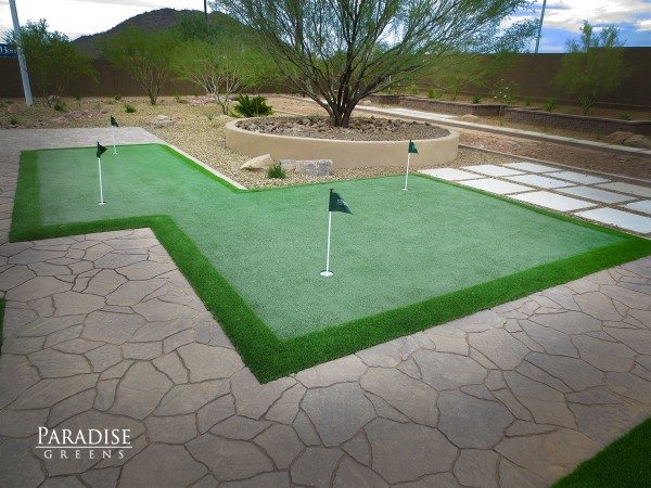 synthetic putting green benefits