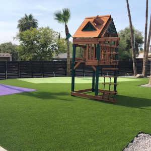 artificial grass makes backyards