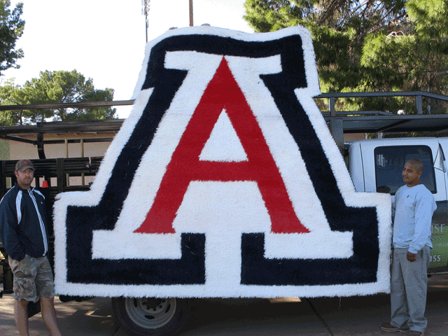 U of A logo paradise greens 